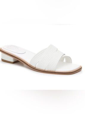 Vince Camuto Cream Twisted Strap Slide Sandals